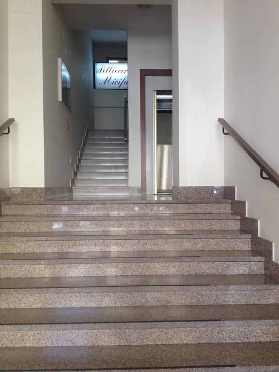 רג'יו די קאלאבריה Rooms2Rent מראה חיצוני תמונה