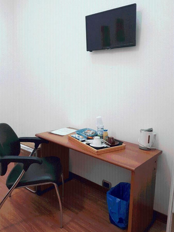 רג'יו די קאלאבריה Rooms2Rent מראה חיצוני תמונה
