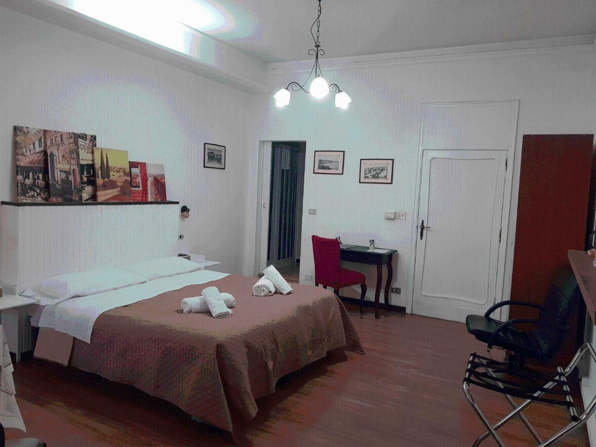 רג'יו די קאלאבריה Rooms2Rent מראה חיצוני תמונה