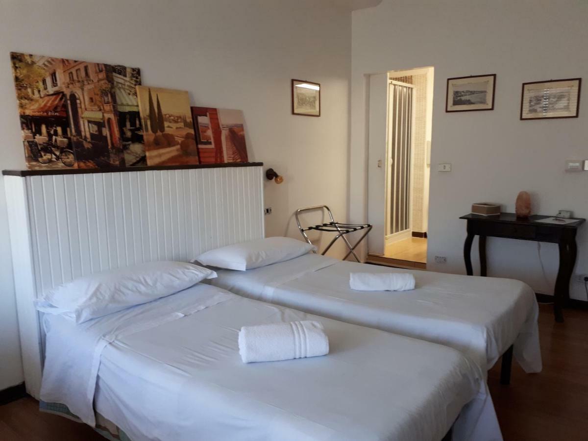 רג'יו די קאלאבריה Rooms2Rent מראה חיצוני תמונה