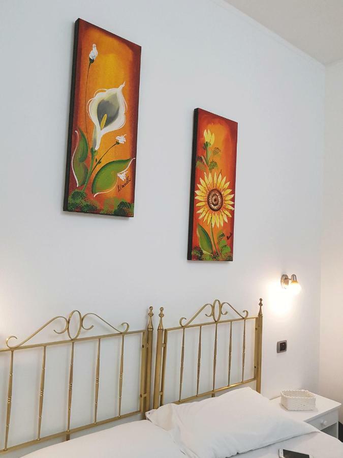 רג'יו די קאלאבריה Rooms2Rent מראה חיצוני תמונה