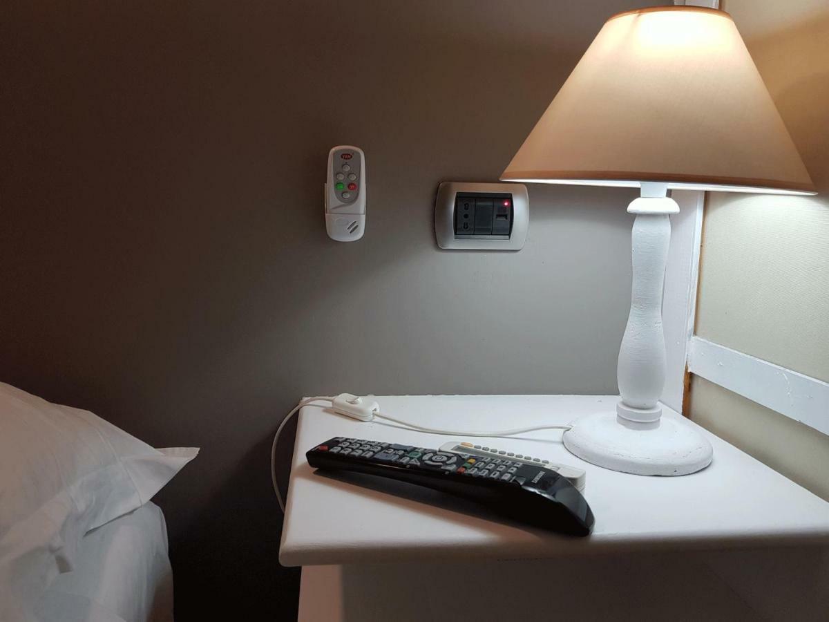 רג'יו די קאלאבריה Rooms2Rent מראה חיצוני תמונה